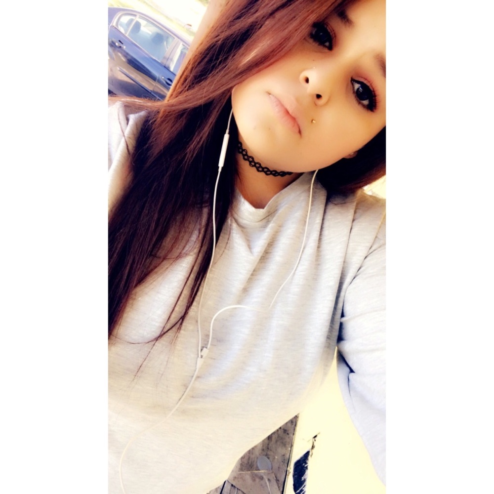 Meet your Posher, Aadriana